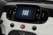 System multimedialny Uconnect™ z 7” ekranem dotykowym i DAB, kompatybilny z Apple CarPlay / Android Auto™